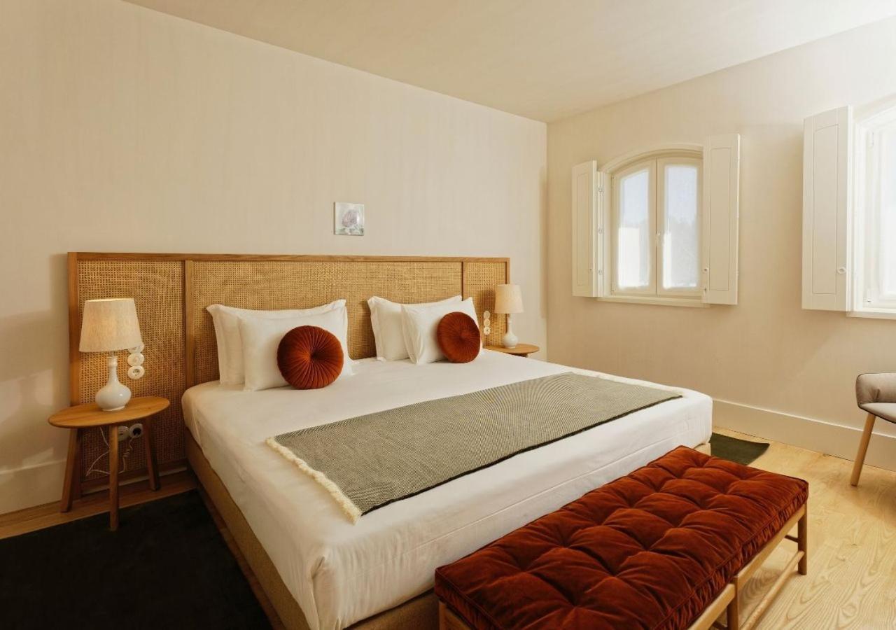 Montebelo Vista Alegre Ilhavo Hotel Ngoại thất bức ảnh A bedroom at the hotel